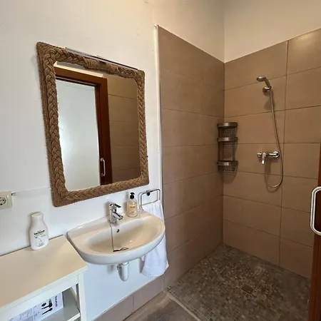 Apartment L'estanca De Rodo *